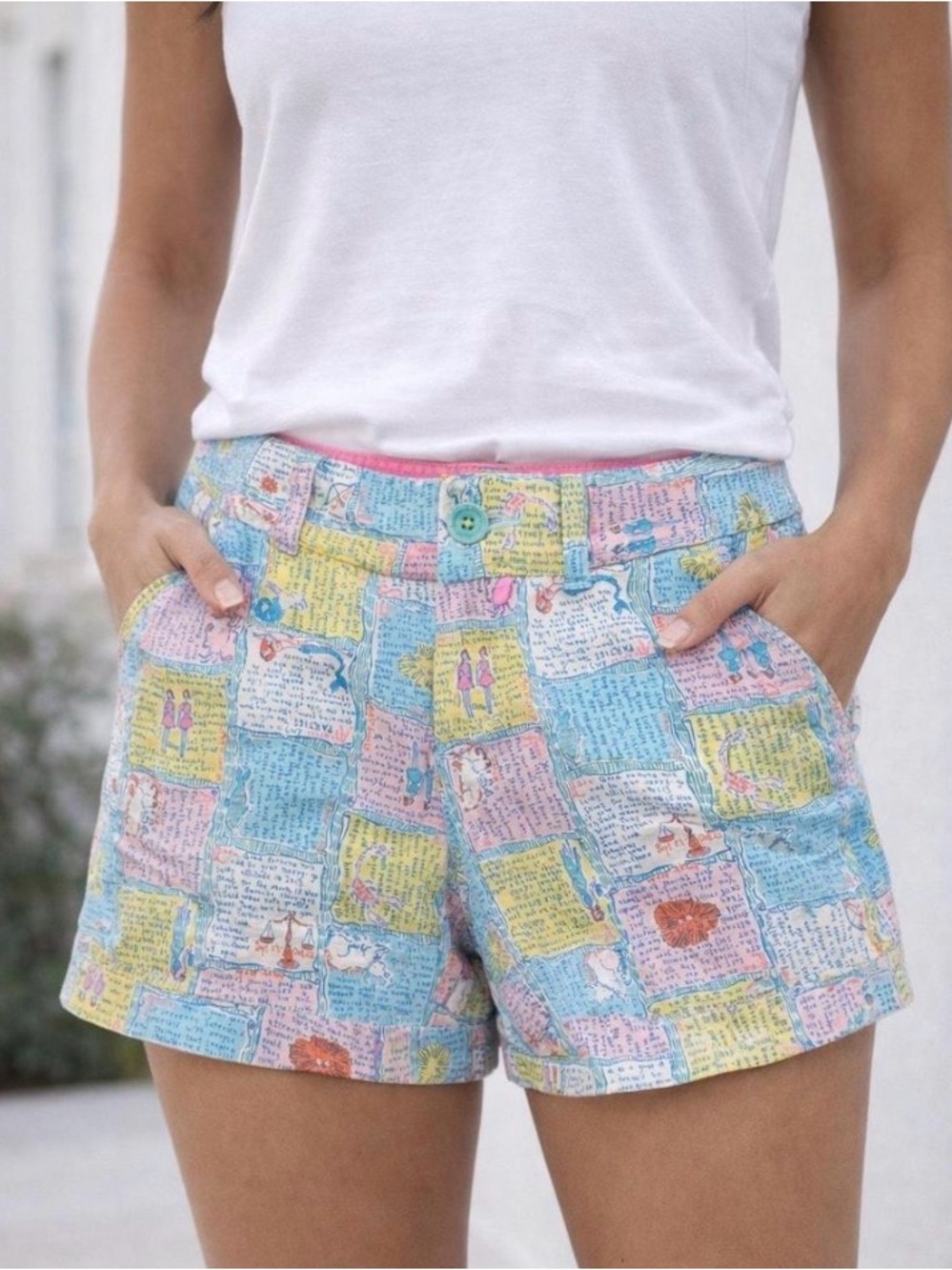 Lilly Pulitzer Callahan shorts featured in Written in the Stars  SIZE 0